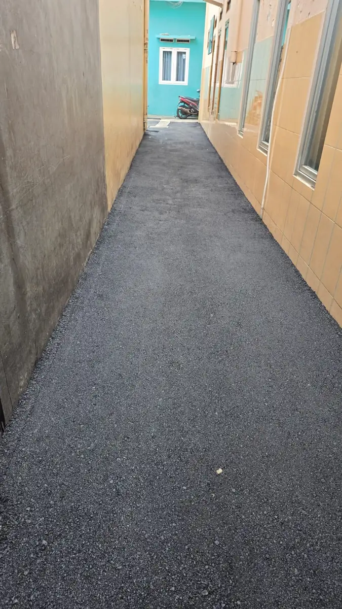 Biaya Pengaspalan Bekasi - Perataan Screed Manual Presisi